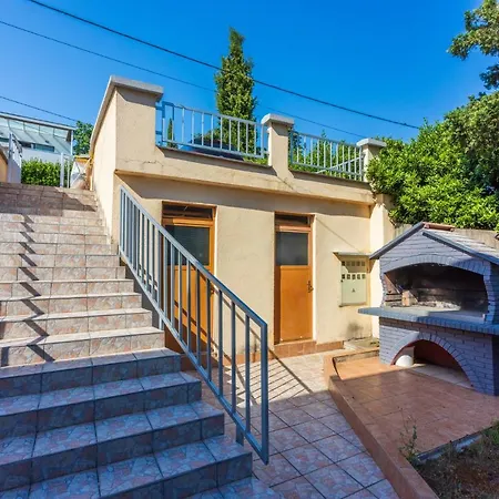 Pasalic Novi Apartment *